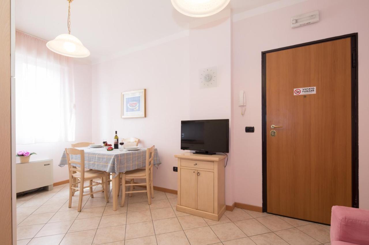 Residence Tre Trilo&Suites Rimini Buitenkant foto