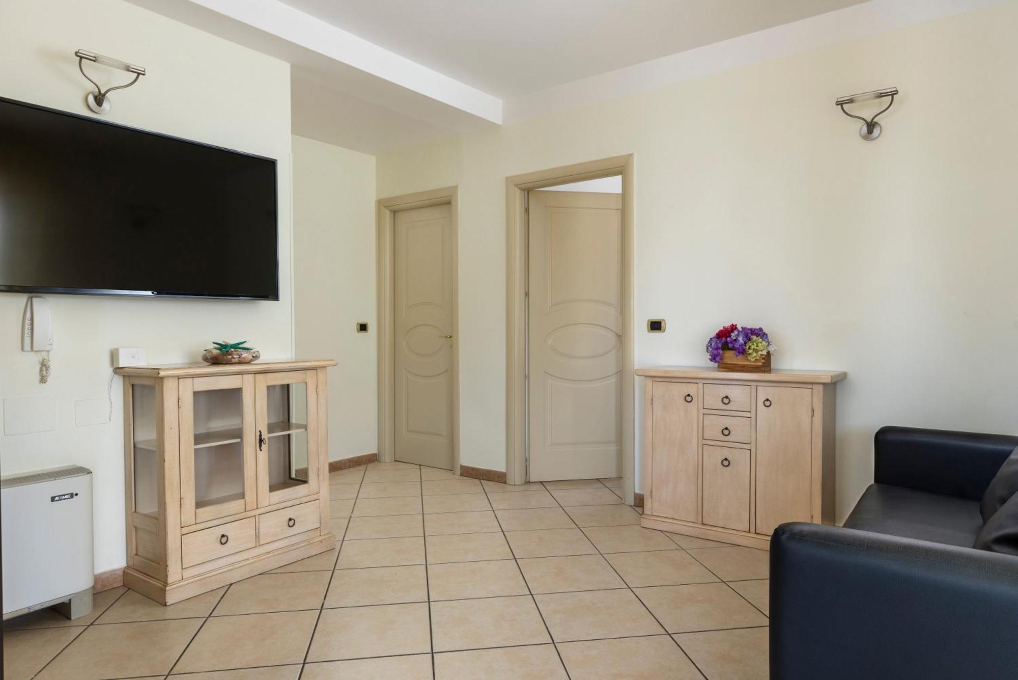 Residence Tre Trilo&Suites Rimini Buitenkant foto