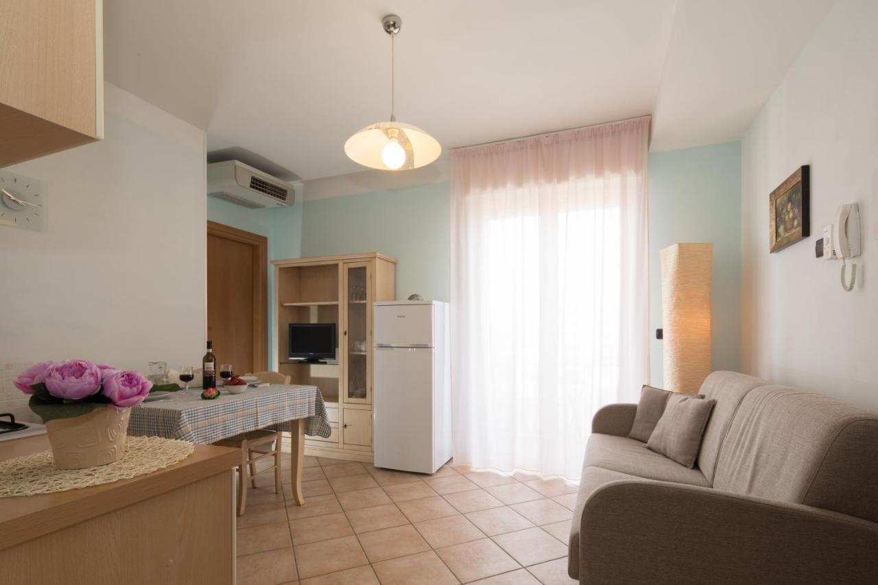 Residence Tre Trilo&Suites Rimini Buitenkant foto