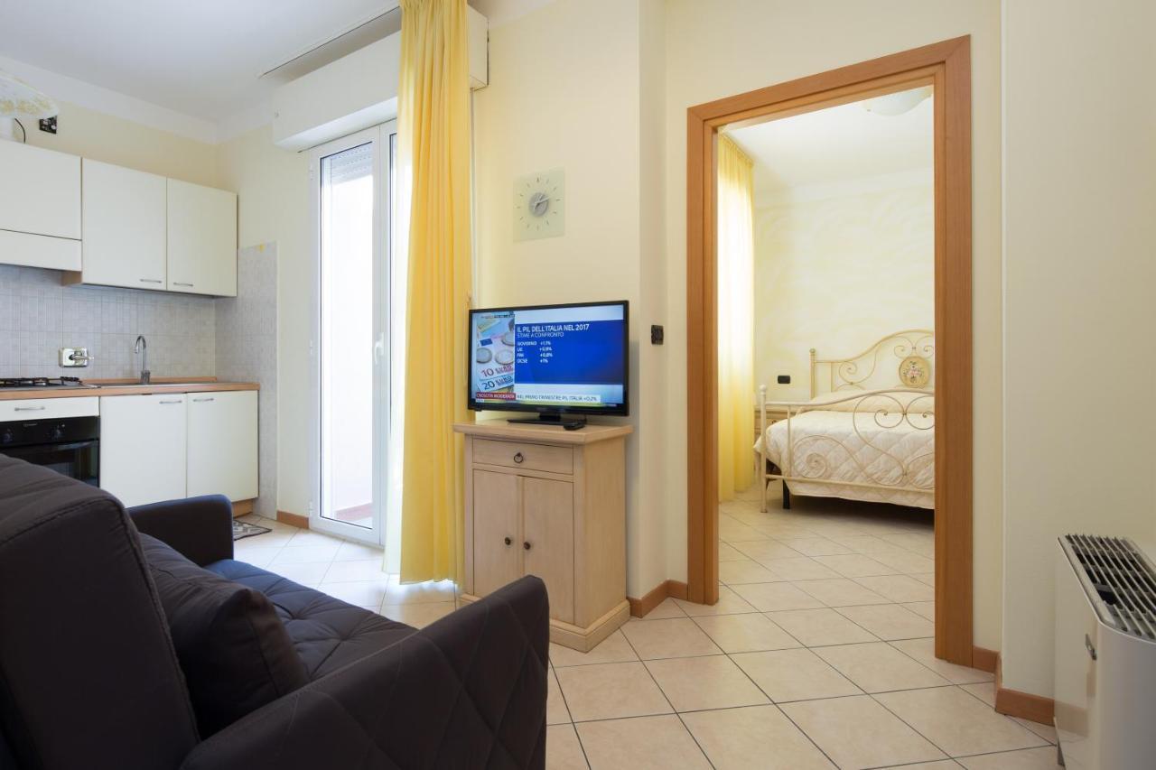 Residence Tre Trilo&Suites Rimini Buitenkant foto