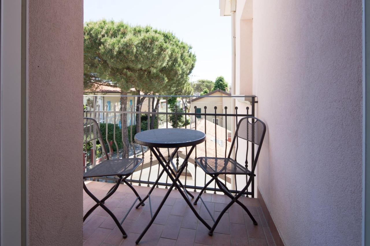 Residence Tre Trilo&Suites Rimini Buitenkant foto