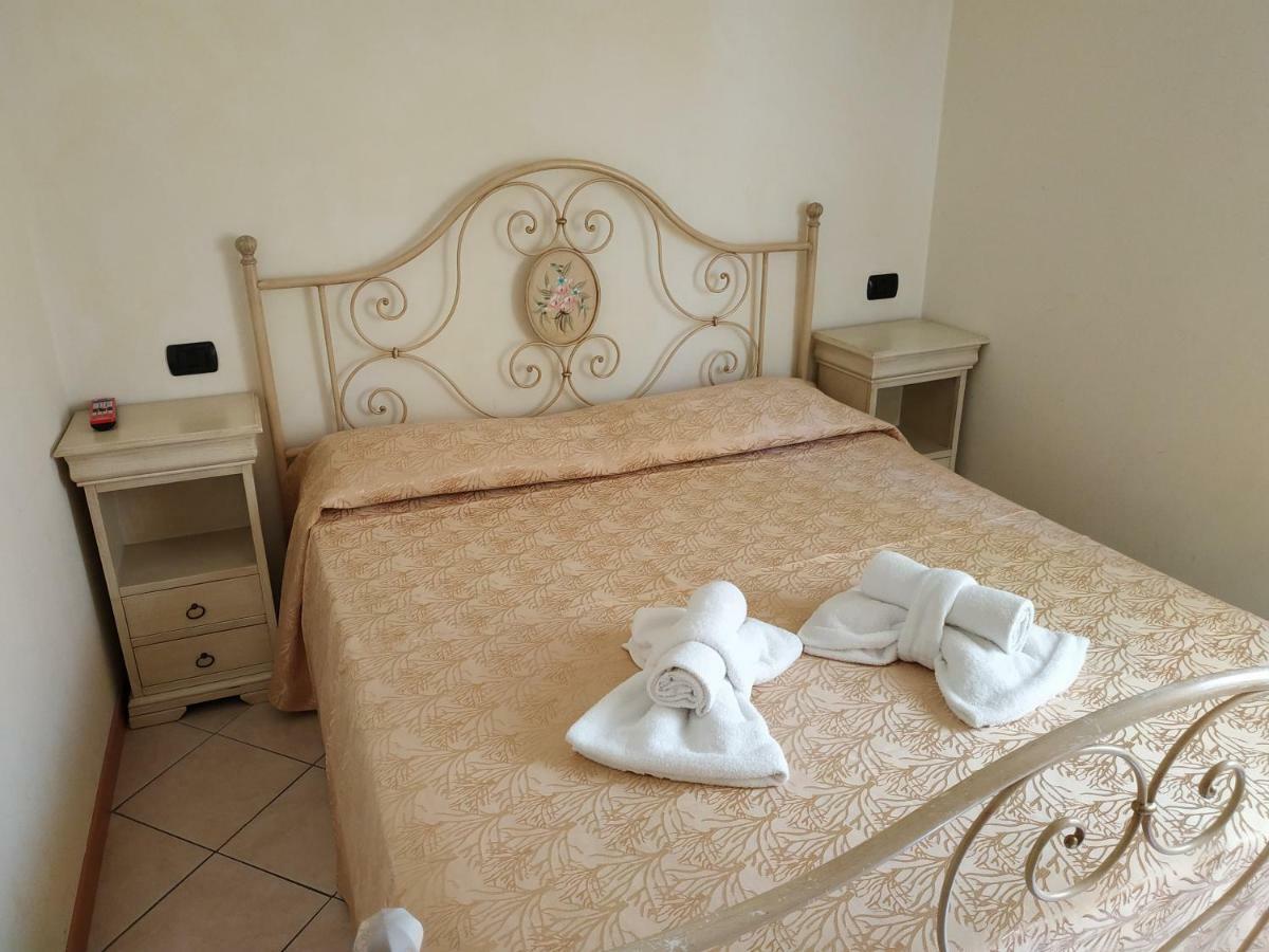 Residence Tre Trilo&Suites Rimini Buitenkant foto